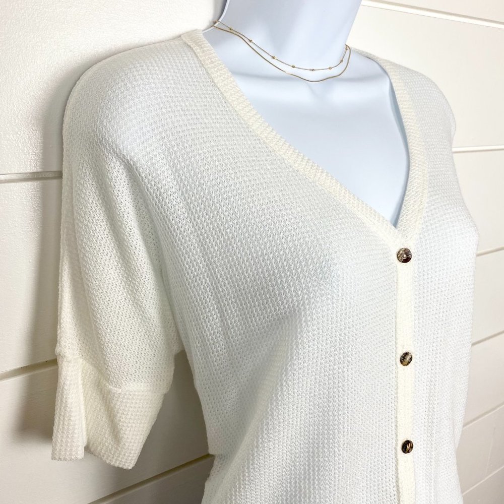 Waffle Knit 3/4 sleeve Top - Picture 2 of 3